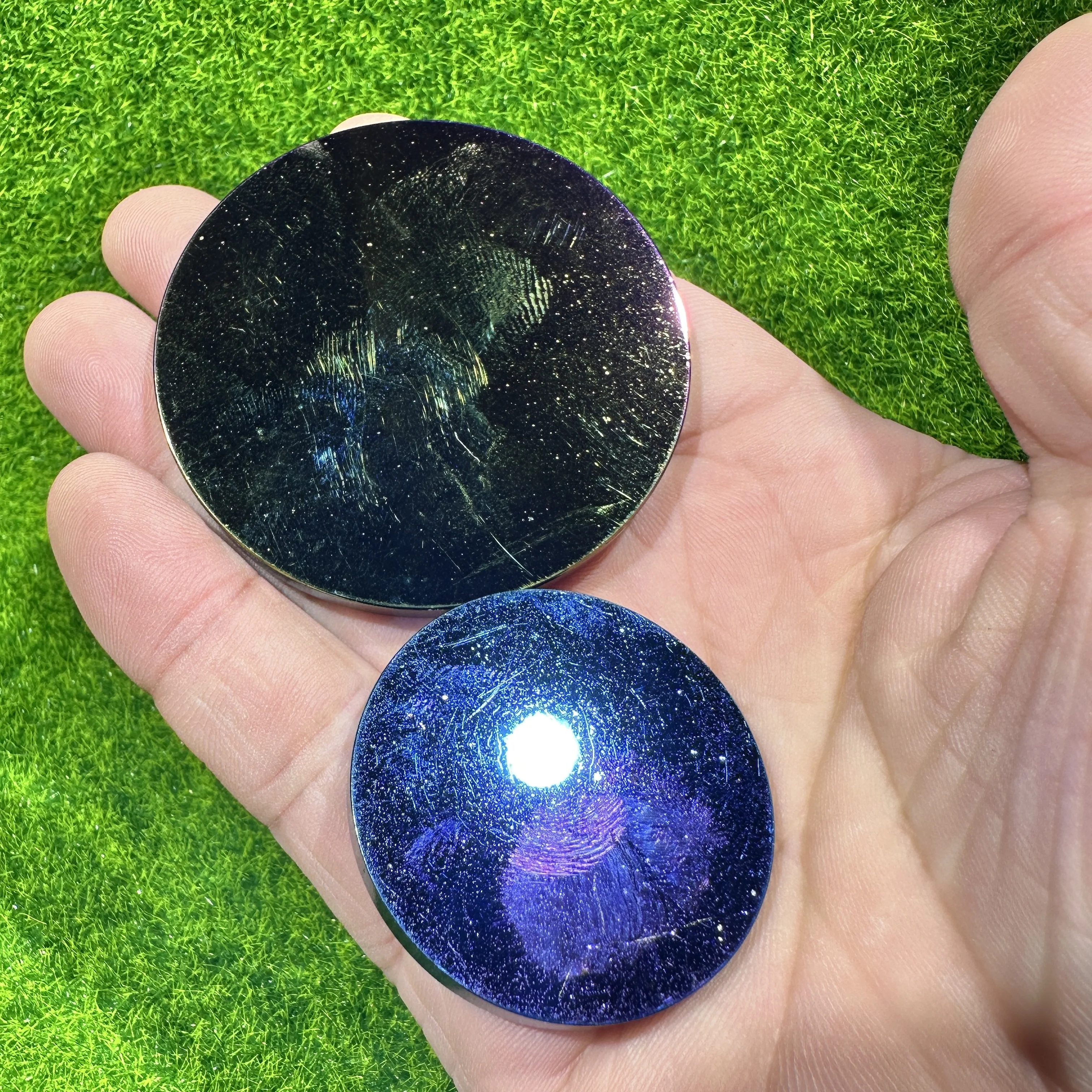 

1pc Rainbow Aura Obsidian Disc Magic Mirror, Elegant Decoration for Meditation, Home and Office Desk, Crystal Collection