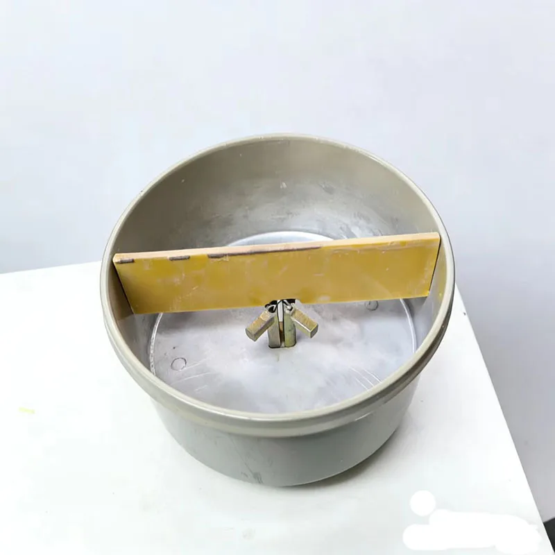 S-band Circularly Polarized Lnb LO Frequency 3620MHz Satellite Signal Receiver Custom Frequency