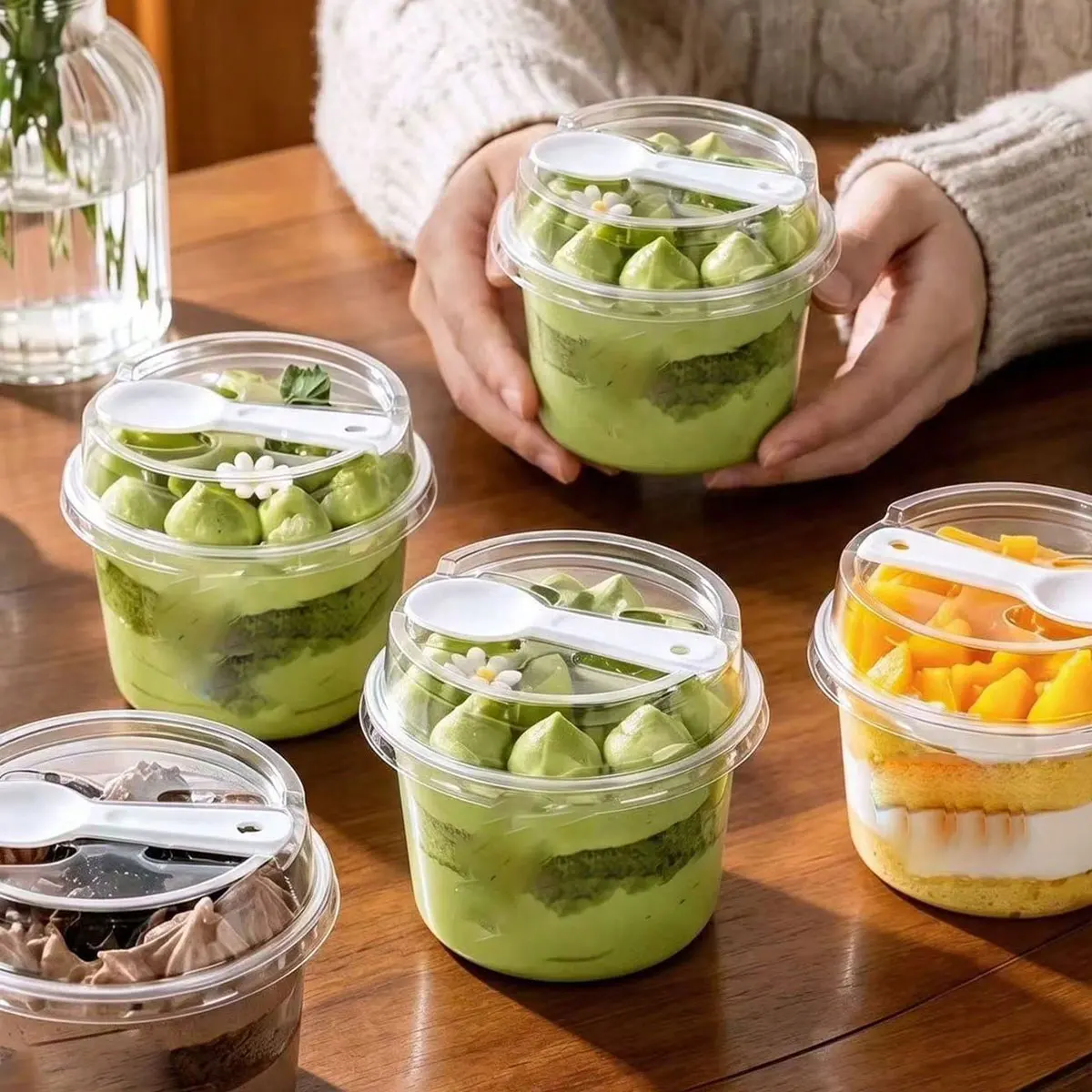 Coconut Milk Jelly Pudding Yogurt Cup Mousse Cake Cup Dessert Baking Packaging Box Ice Cream Transparent Packing Box with Lid and Spoon 50Pcs