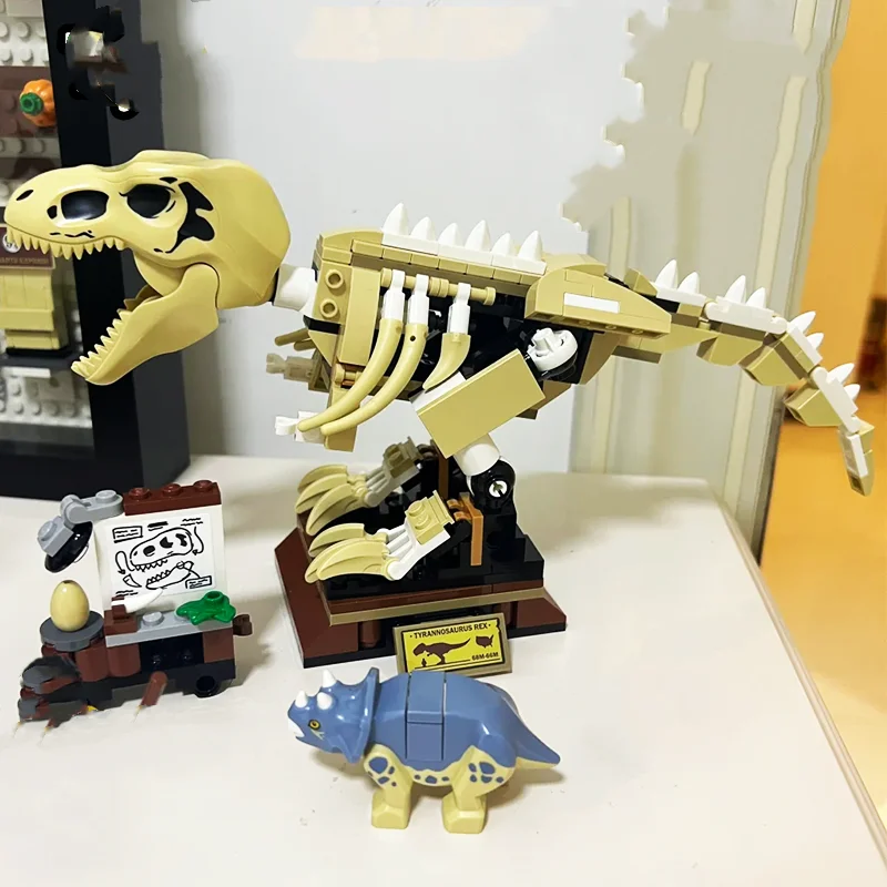 

Совместимые наборы для третьих вечеринок, серия «Мир динозавров», строительные блоки, тираннозавр Рекс, окаменелость, сборные игрушки для детей ﻿