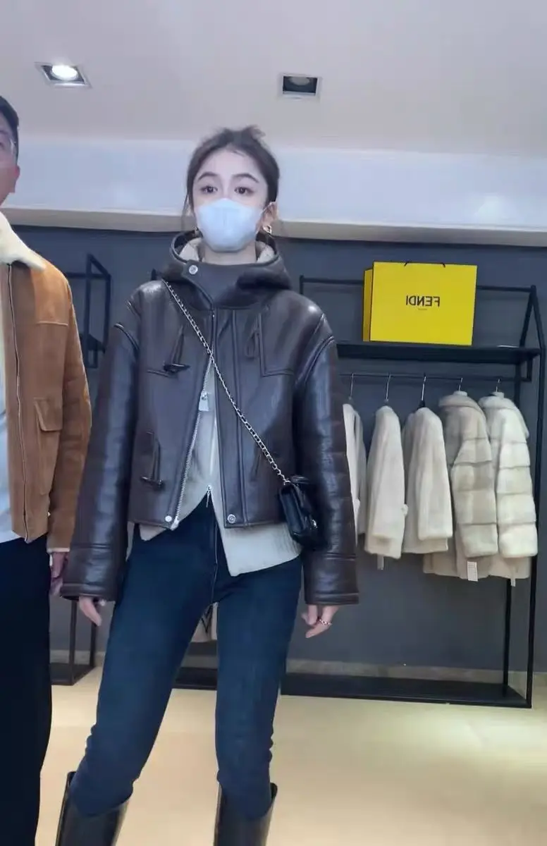 Autumn Winter Niche Unique Chic Top French Small Fragrant Celebrity Design Sense Korean Hooded Leather Jacket Short Coat Women