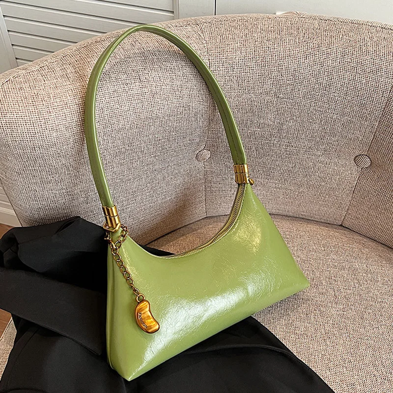 

Luxury Retro Green Underarm Bag Women Fashion Chain Pendant Single Shoulder Crossbody Bags Temperament Red Bridal Handbags
