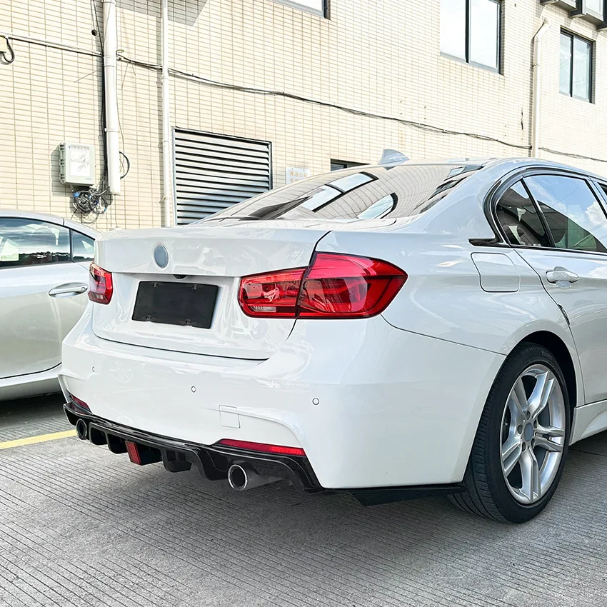 MP Style Lighted Rear Diffuser Lip & Rear Corner Canards Compatible with BMW 3 Series F30 MT 2013‑2019 Exterior Aero Trim