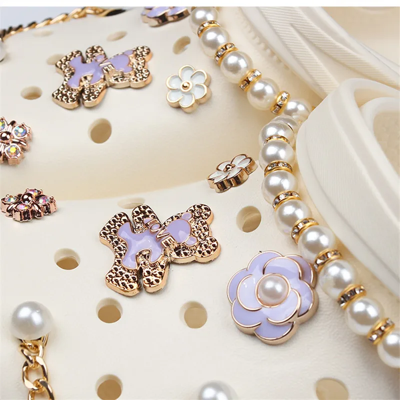 Heißer Verkauf: Abnehmbare Lochschuh-Charms aus Legierung mit Diamanten und Perlenketten-Dekoration für Schuh-Accessoires – ideal als Geschenk für Kinderpartys – Detail 6