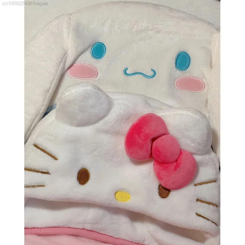 Sanrio Hello Kitty สีชมพูผ้าคลุมไหล่ Hooded Y2k Kawaii Soft Plush ผ้าห่มเล็กผู้หญิงสำนักงานหอพักบ้าน Essential สแควร์ Cape Shawl