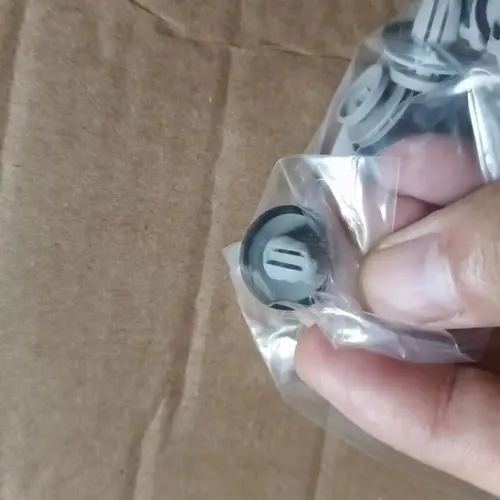 Imagen 2 del producto Clips de moldura de puerta para coche, accesorio original para Range Rover SPORT/EVOQUE, Land Rover DEFENDER 90/110 OEM LR112137, 1/10 piezas