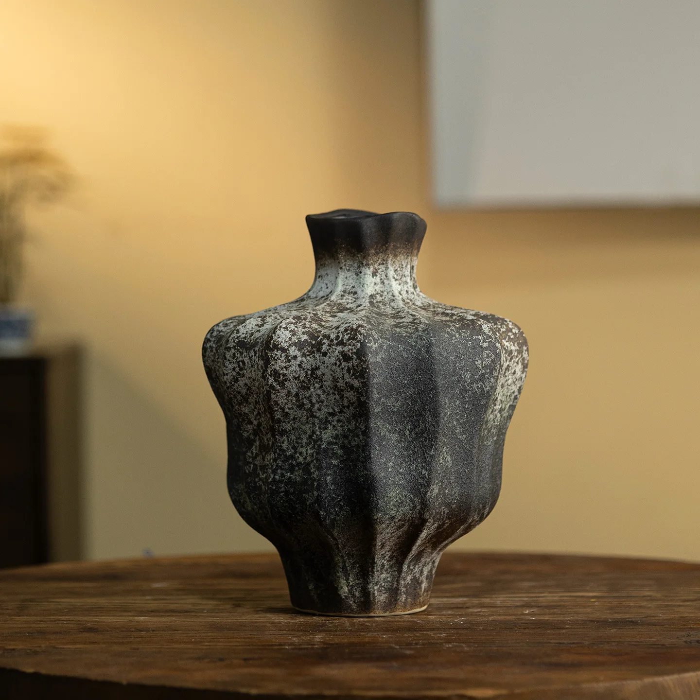 Retro ceramic vase home decoration ornament living room flower arrangement art flower ware decoration ceramic vase