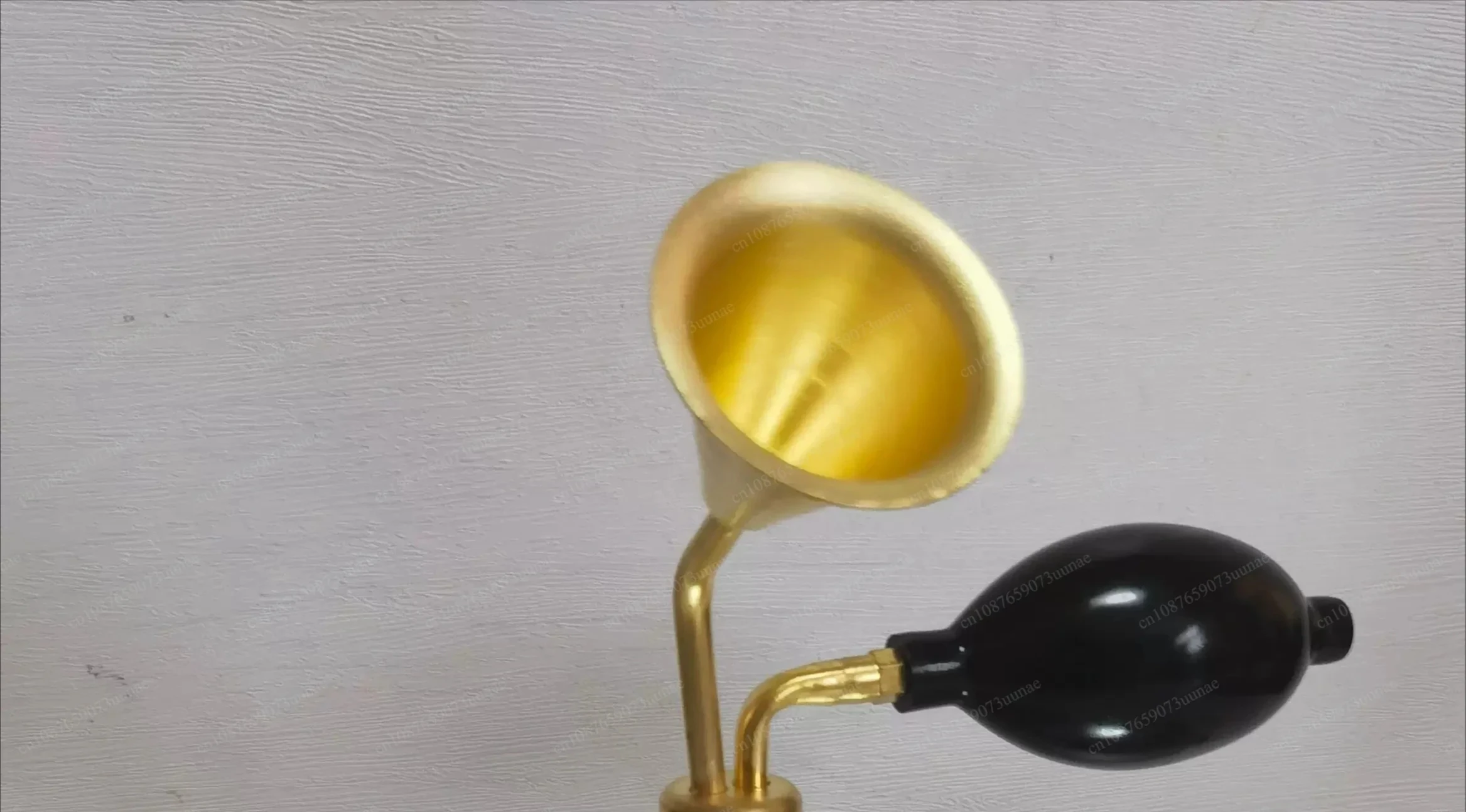 bottiglia-in-vetro-personalizzabile-con-raccordo-in-ottone-contenitore-creativo-per-profumi-oli-essenziali-liquidi-per-spa-e-aromaterapia