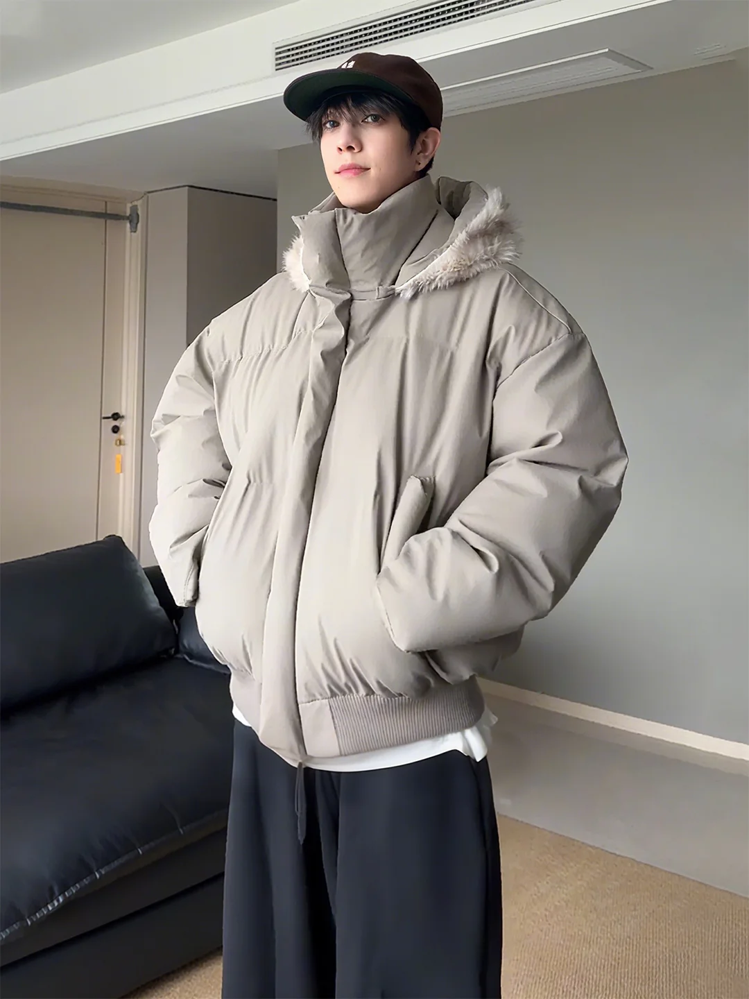 

Cleanfit Men's Winter Thiened Cotton Jaet Hooded Fur-Lined PU Leather Parka Warm Faion Urban Sle Long Sve Regular Fit