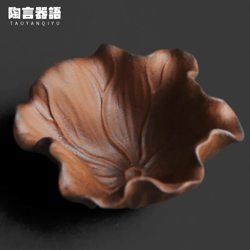 

LH retro coarse pottery old rock mud lotus leaf owner small teacup Chinese zen single cup