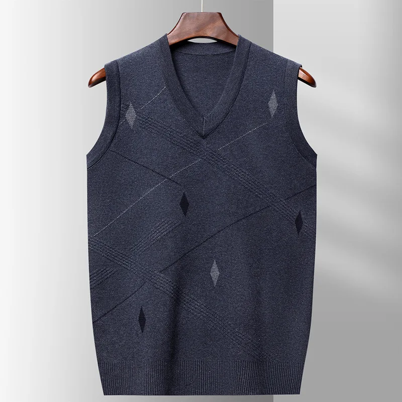 

Knitted Sweater for Men Fashion Casual New Argyle Solid Color Pullover Vest V-neck Sleeveless Sweater Mens Clothes
