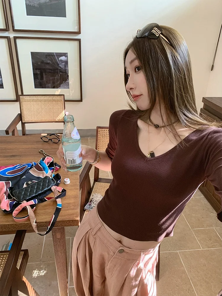 

Ice Skin ort Sve V Ne Knitted Top Women Summer Thin Slim Fit Korean Sle Commute Faion Fingering Knitwear