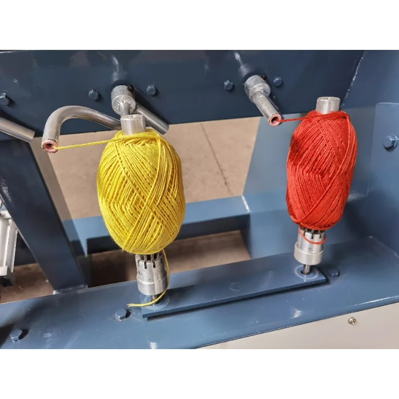 Avvolgitrice multi-palla per filato di lana a 12 mandrini