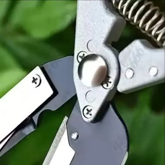 Multifunctional Thick Branch Grafting Machine Fruit Tree Seedling Grafting Shear Knife Bud Splicing Knife Grafter Tool