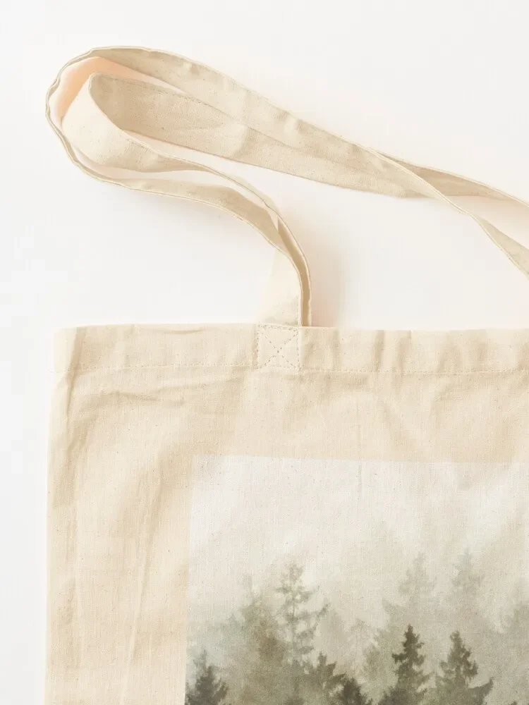 Le cœur de mon coeur // Green Mountain Romantasy Moody Wilderness Dream Forest avec des arbres en cascadia recouverts dans le sac fourre-tout magique