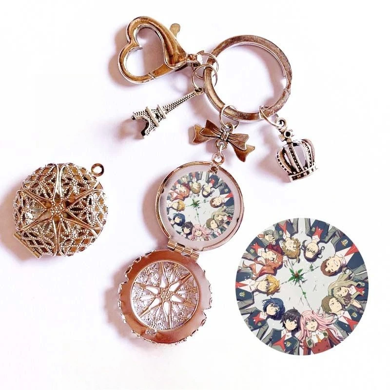 حبيبي في الفرانس صفر اثنين المفاتيح الإبداعية عالية اللون قيمة الرسوم المتحركة الكرتون HD طباعة زوجين سيارة المعادن الديكور هدية