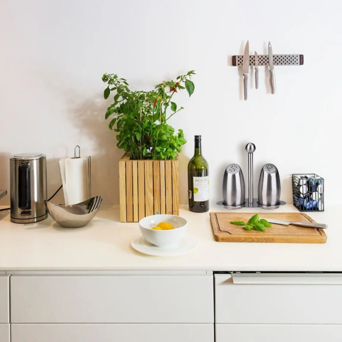 

Stainless Steel Seasoning Container Salt Box Kitchen Supplies Marked Non-Slip Design Pepper Spice Jar