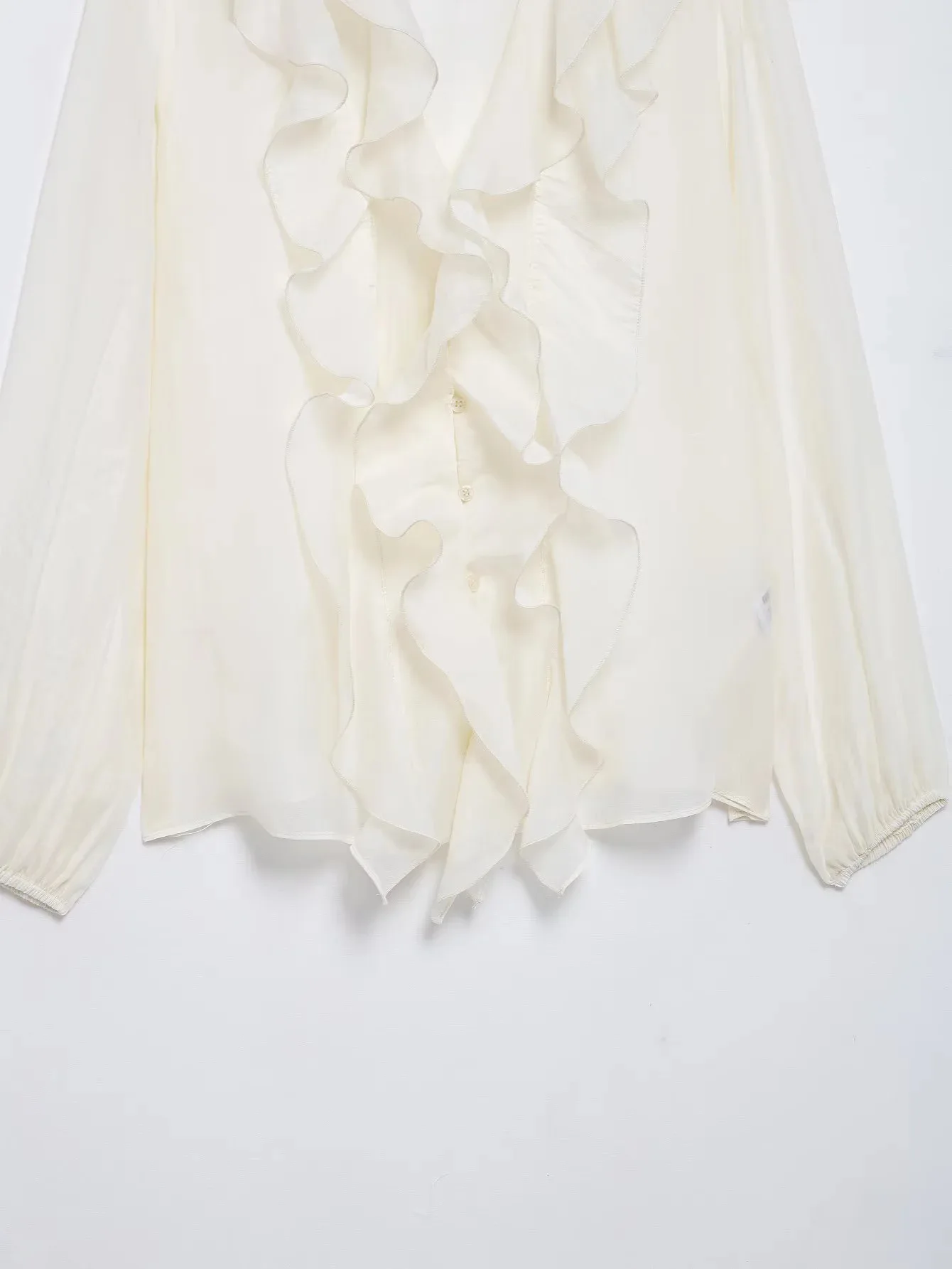 HH Damen Elegante Dünne Einfarbige Sommer-Bluse mit Rüschen, V-Ausschnitt und Puffärmeln, Lässige Damenbluse für Frühling 2026 und Abschlussfeier – Detail 6