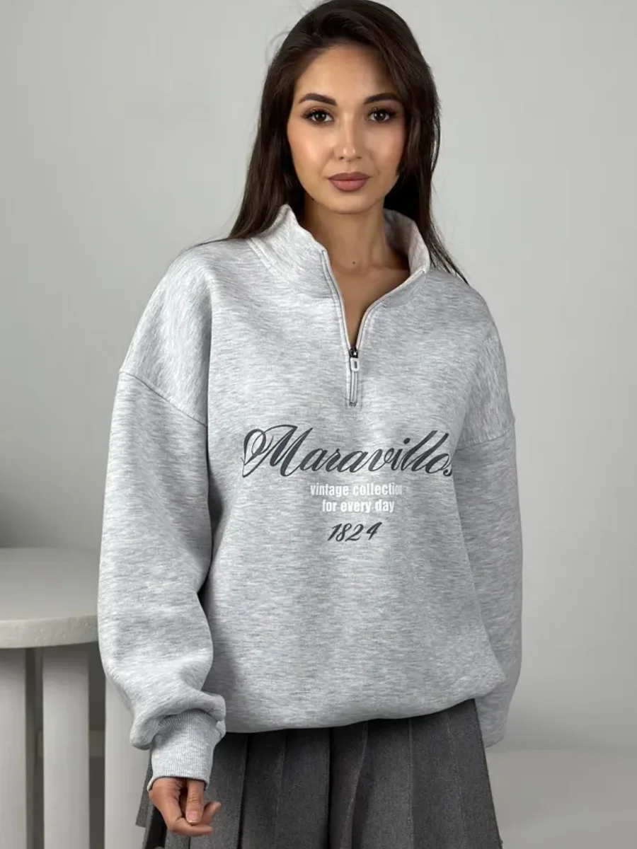 3 สีคอปกครึ่งเปิดซิปเสื้อกันหนาวอเมริกา Retro Letter พิมพ์เสื้อแขนยาวฤดูใบไม้ร่วงฤดูหนาวหลวมสบายๆ