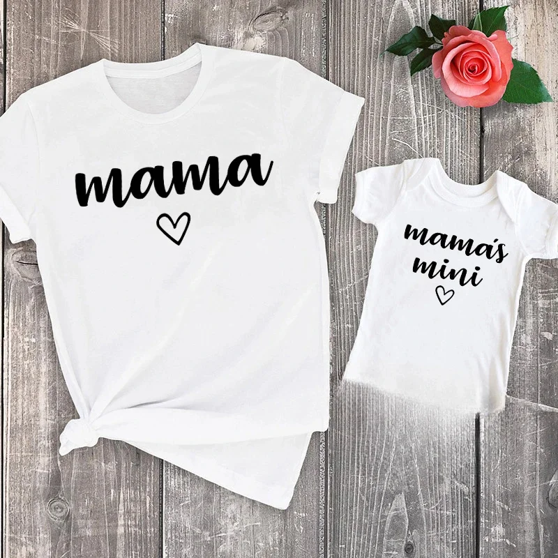 Summer Family Matching Outfits Mama and Mama\'s Mini Tshirt Mother Daughter Mum T-Shirt Tops Toddler Baby Kids Girls Clothes