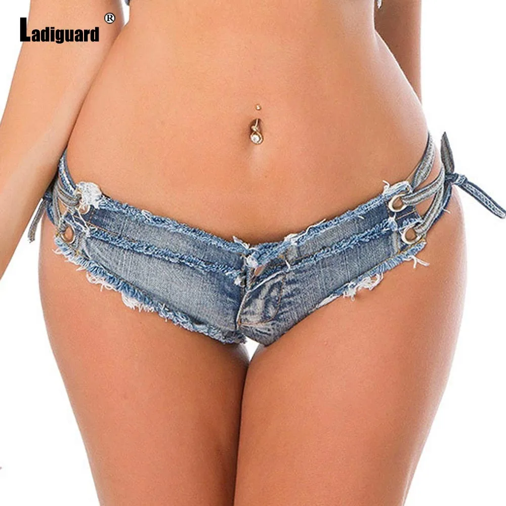 2025 เซ็กซี่ต่ําตัดกางเกงยีนส์กางเกงขาสั้นผู้หญิงแฟชั่น Ripped กางเกงยีนส์สั้นฤดูร้อนใหม่ LACE-up กางเกงสุภาพสตรี Casual Beach Hotpants