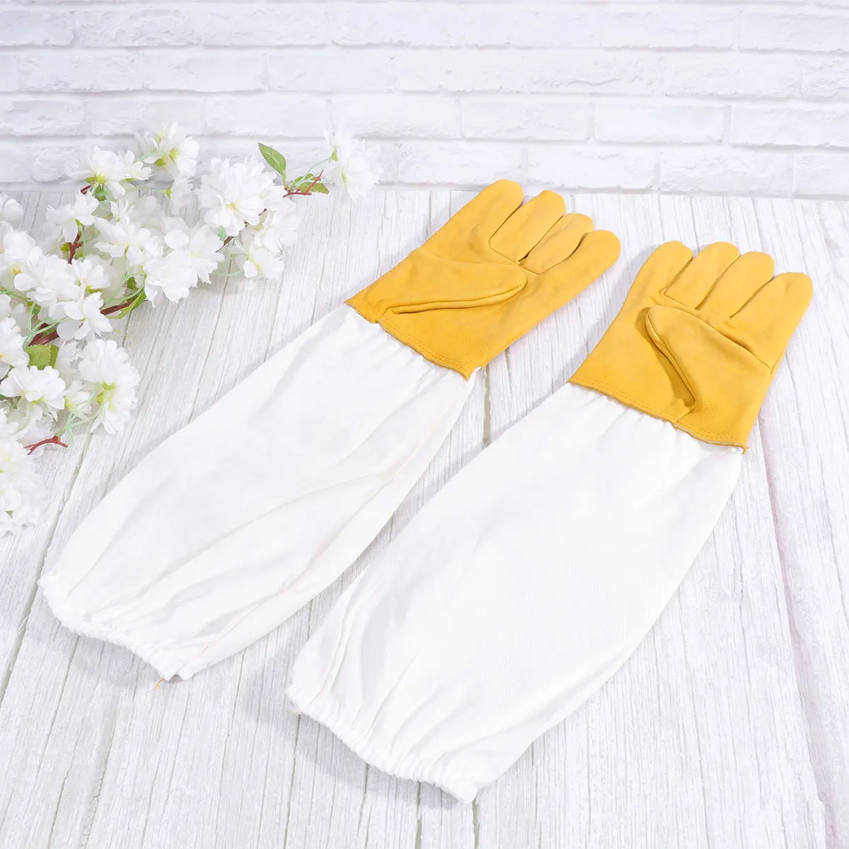 

Beekeeping Protective Sheepskin for Gardening Industrial Labor Home Beekeeping Sheepskin Protective Gloves Gloves
