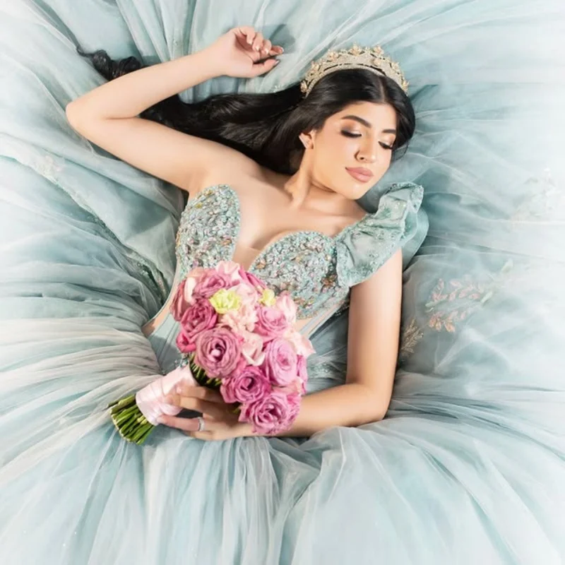 

mint green Quinceanera Dress off-shoulder glitter crystal decal Tull Lace layering Bow vestidos de 15 Quinceanera ﻿Customized