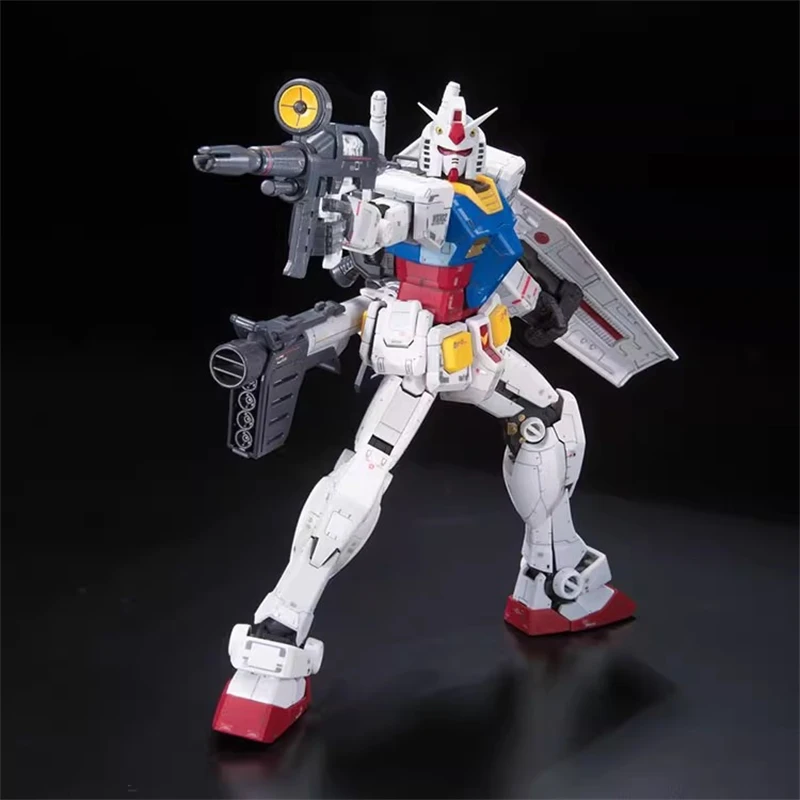 Bandai Mobile Suit Gundam Model Amuro Ray RG RX-78-2 Figure Robot DIY Assembly Toy Animation Collection Ornament Christmas Gift