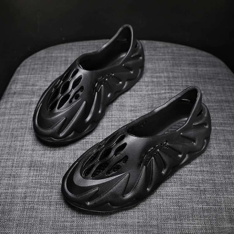 Men's Spring and Autumn Eva One-Piece Casual Simple Hollow Breathable Thick-Soled Flat Slip-On Volcano Sole Stylish Sandals Beach Slippers