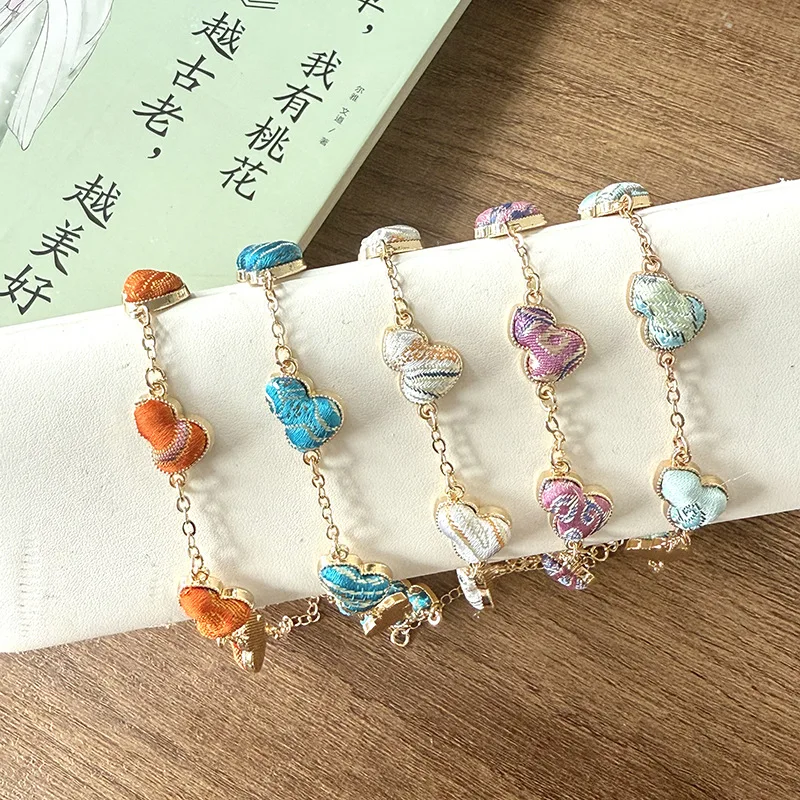 New Chinese ICH Handmade Song Brocade Gourd Bracelet Vintage Cheongsam Match Fortune Prosperity Wristlet Great Gift for Bestie