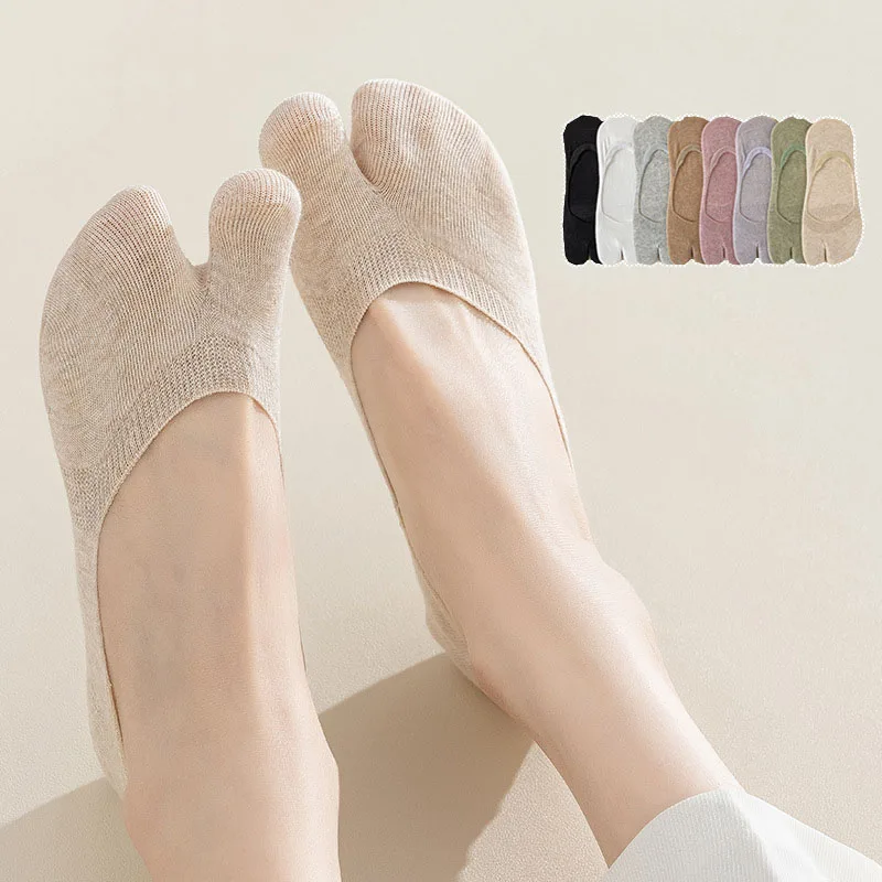 1Pair Tabi Socks Women's Summer Thin Non-slip Invisible Low Cut Boat Sock Cute Solid Breathable Comfortable Cotton Two Toe Socks