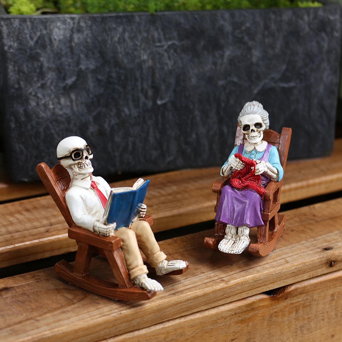 2pcs Halloween knitting grandma and reading grandpa, country style ornaments, fun rocking chair skeleton couple, home ornaments,