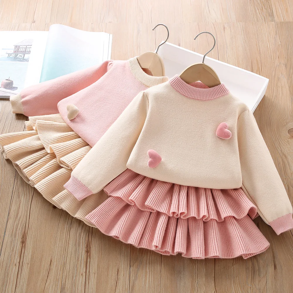 

2-6 years old girls sweater set winter new style of solid color love knitted long sleeve top+cake skirt girl baby two-piece set