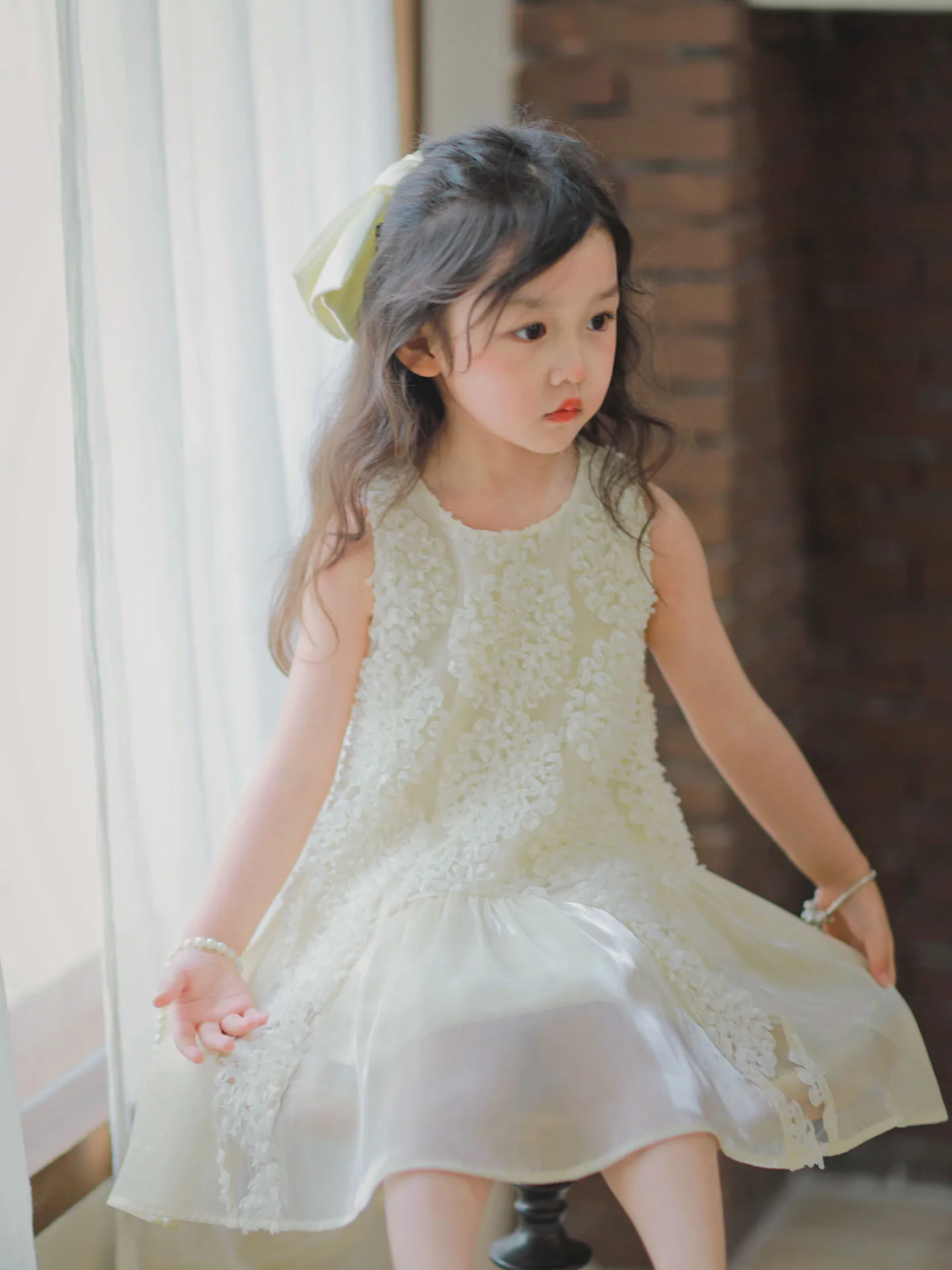 2025 Flower Girl Dress for Children Kids Sleeveless White Clothing Tulle A-Line Dresses Infant Girls Baptism Clothes Outerwear