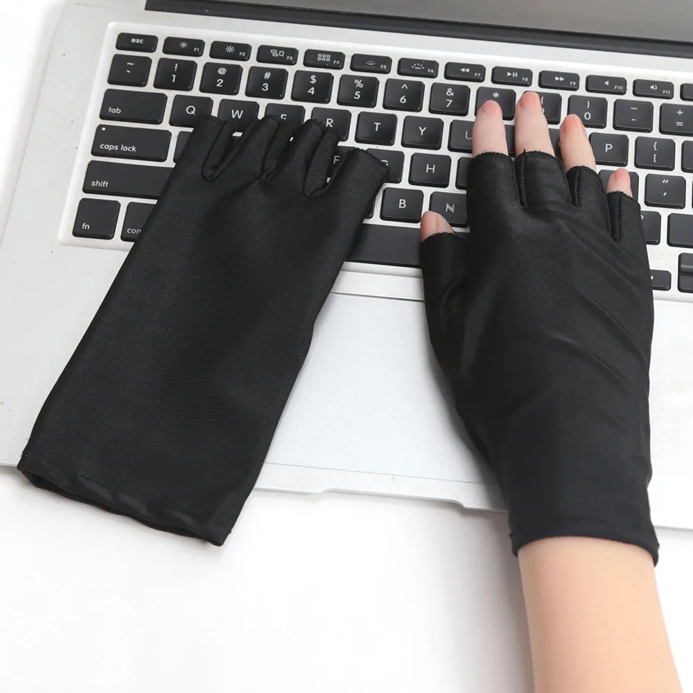 

Spring Summer Half Fingers Gloves Breathable Thin Semi-Finger Driving Glove Women Casual Sunscreen Fingerless Elasticity Gloves