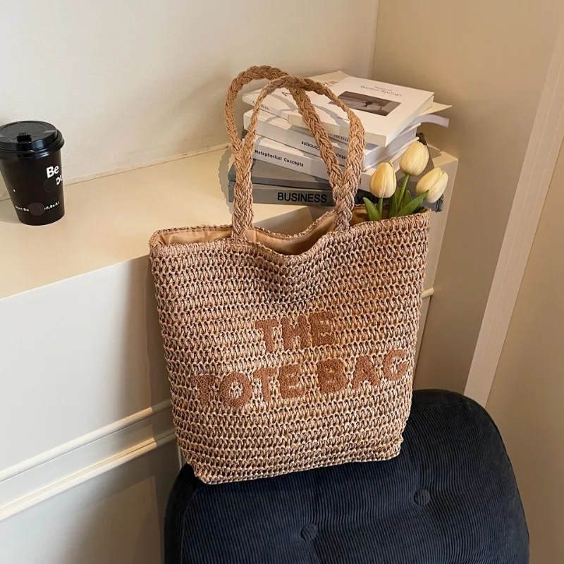 

2025 Woven Large Tote Bag Niche Design Women's Versatile Shoulder Underarm Purse Fashionable Casual Handbag