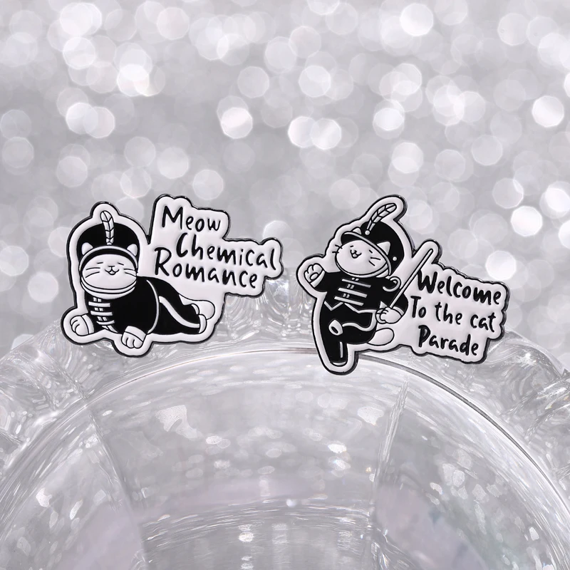 مرحبا بكم في القط موكب المينا دبوس مضحك العسكرية القط مواء الكيميائية الرومانسية دبابيس شارة التلبيب مجوهرات هدايا للأصدقاء