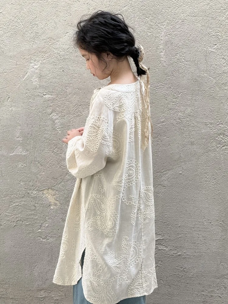 2025 ربيع الخريف جديد الفتيات فستان مطرز الفتيات ثلاثي الأبعاد المطرزة الرجعية فستان بكم طويل