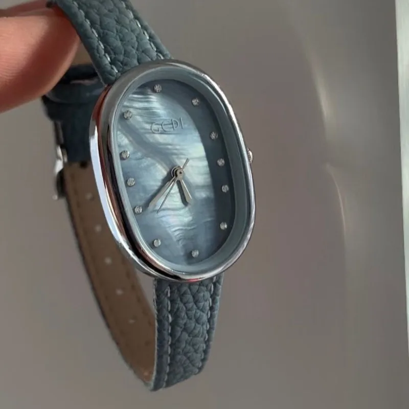 

Blue Round Niche Ins High-end Women's Quartz Watch Temperament High-end Watch Women