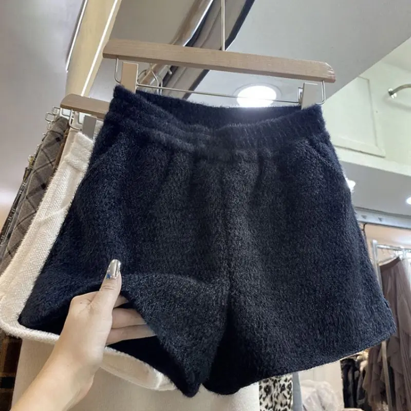 Autumn Chic Fluffy Shorts Women Fashion Solid Simple Loose Leisure Soft Young Popular All-match High Waist Short Trousers Girls