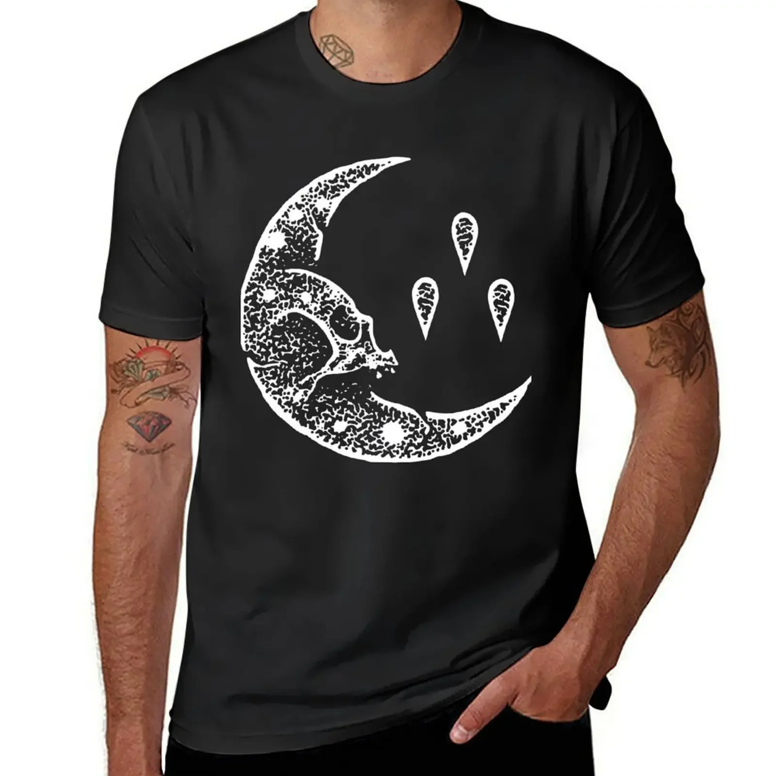 Currents Band Merch Currents Moon Emblem T-Shirt oversizeds blacks boys whites men t shirts high quality