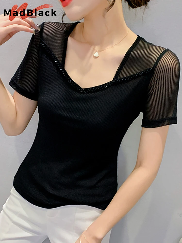 

MadBlack Summer European Clothes Mesh T-Shirt Sexy V-Neck Shiny Beading Elegant Women Tops Short Sleeve 2022 Thin Tees T24321X