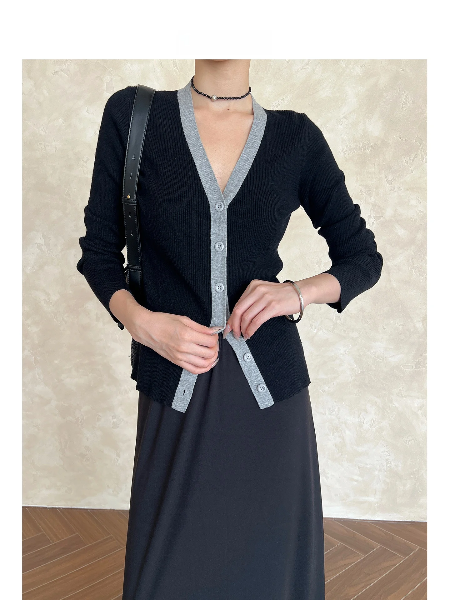 

Приталенный вязаный свитер с V-образным вырезом ARETE AK в стиле ретро с контрастным воротником, укороченная модель, повседневный трикотаж, модный, для офиса и на каждый день