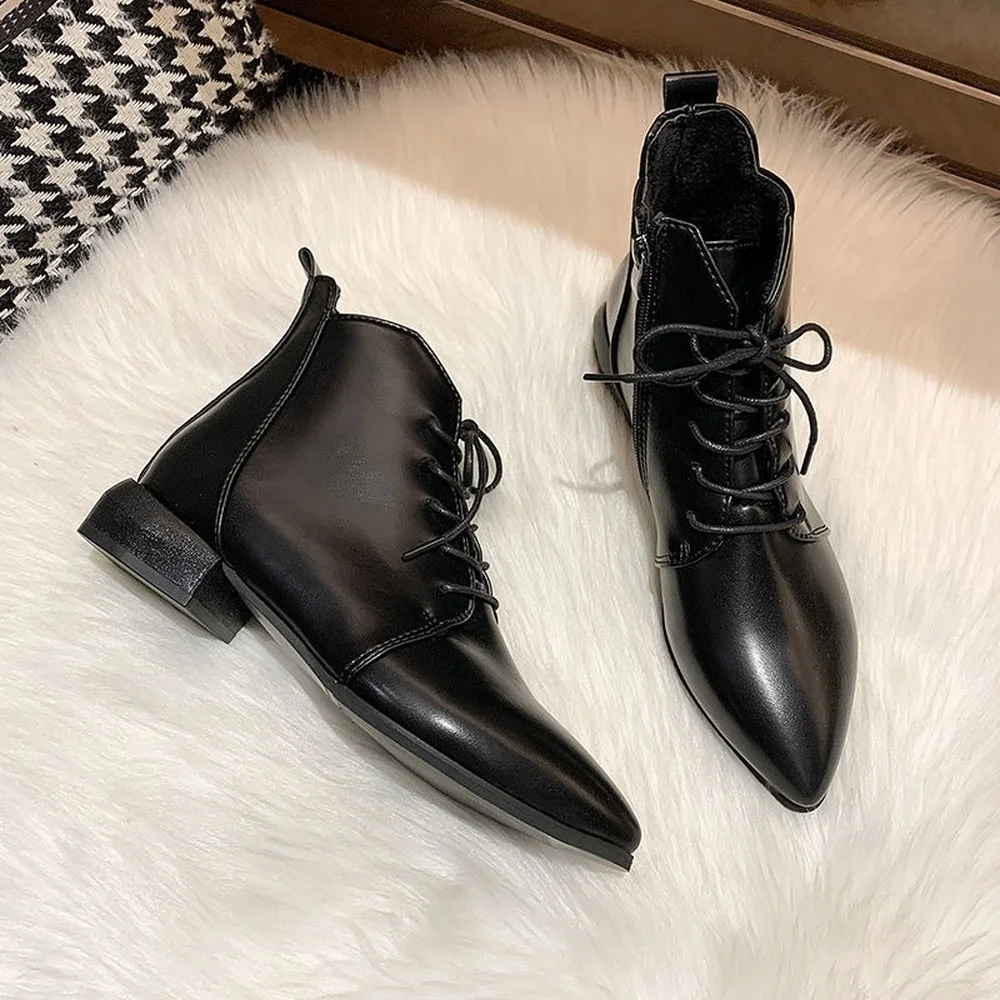 Pointed toe low-heeled ankle boots women\'s 2026autumn and winter thick heel fashion lace-up boots British style boots