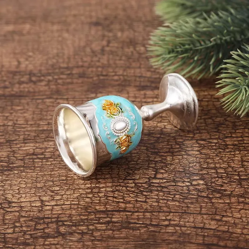 

Metal Wine Glasses Retro Wine Cup Goblet Vintage European Style Champagne Cocktail Glasses Kitchen Bar Home Decor Drinkware RE
