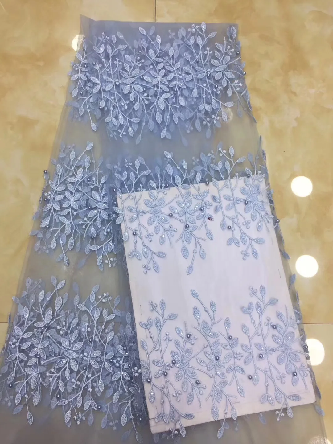 

Latest Nigerian Lace Fabrics For Wedding 2021 High Quality Tulle Mesh Net Lace Beaded Embroidered African Lace Fabric DP18