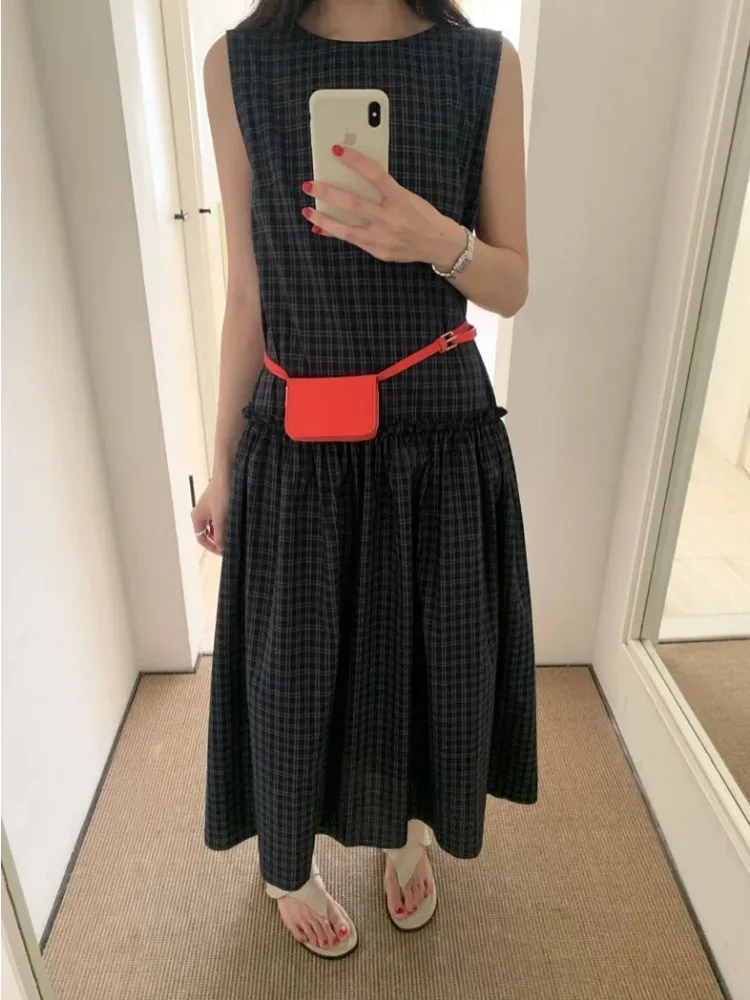 خمر منقوشة بلا أكمام فستان طويل تانك المرأة الصيف فضفاضة منخفضة الخصر الياقة المستديرة البلوز ماكسي فستان الشمس الإناث 2025