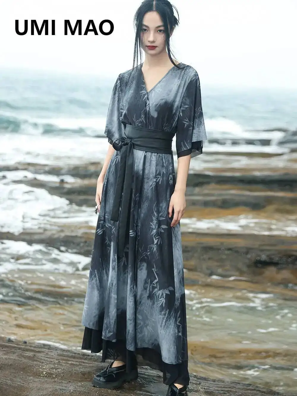 UMI MAO New Chinese V-Neck Slant Flap Dresses Women's Chinese Grey Blue Bamboo Leaf Printed Loose Long Dress Femme Y2K