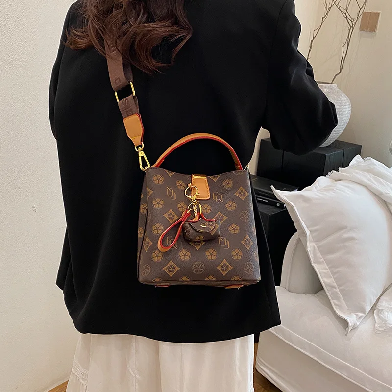 

2025 Monogram Bucket Bag for Women Spacious Shoulder Purse Adjustable Crossbody Strap Work Commute Bag with Top Handle