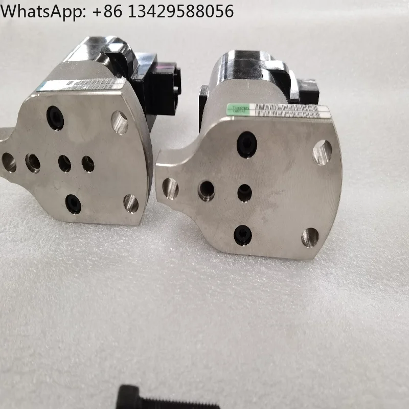 

XR400D/XR400E Rotary Drilling QSX15 Engine Actuator 5693747/4089980 Machinery Parts